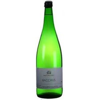 Bacchus halbtrocken - Weingut Max Müller I. - Volkach 1 Liter
