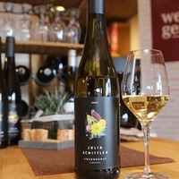 Julia Schittler Chardonnay