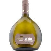 { Wahr Bacchus feinherb - Familienweingut Braun