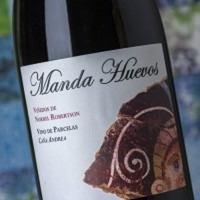 Manda Huevos Tinto