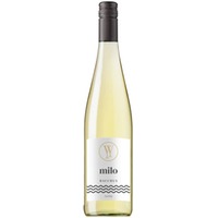 milo I bacchus I fruchtig halbtrocken - Weinhaus Wolf